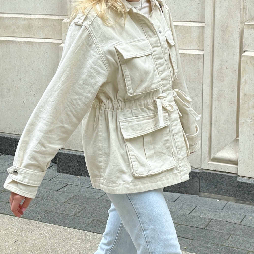 White jacket - Picture 2 of 2